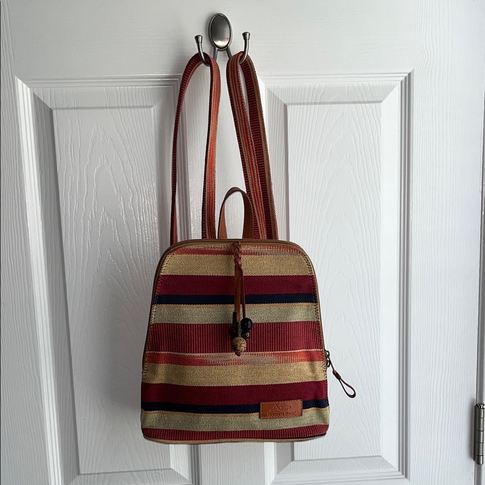 Chic Canvas Striped Backpack Contrast leather